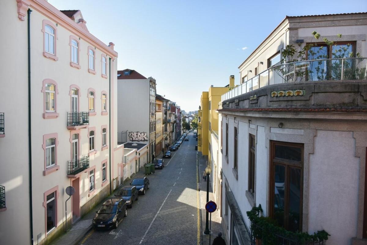 With Balcony - 9 Min-walk To Trindade Apartamento Porto