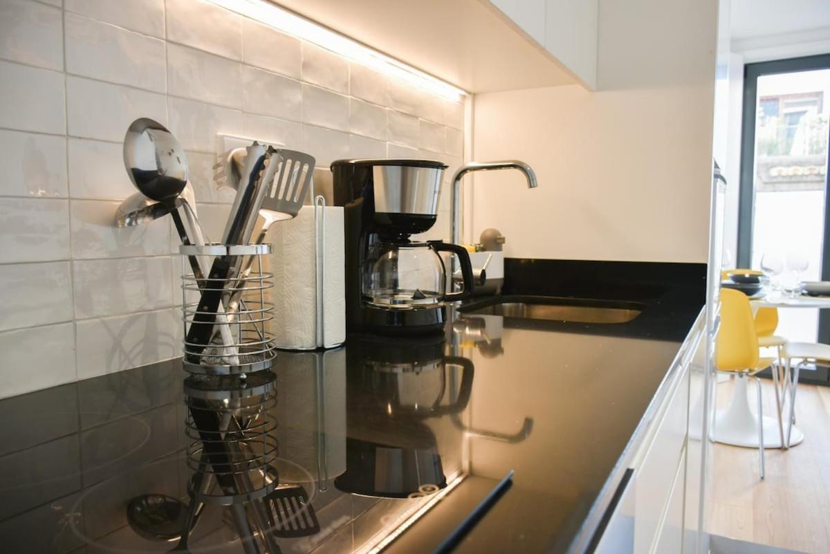 With Balcony - 9 Min-walk To Trindade * Oporto